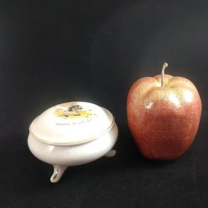 🦚Holly Hobbie 3 legged trinket box, Vintage